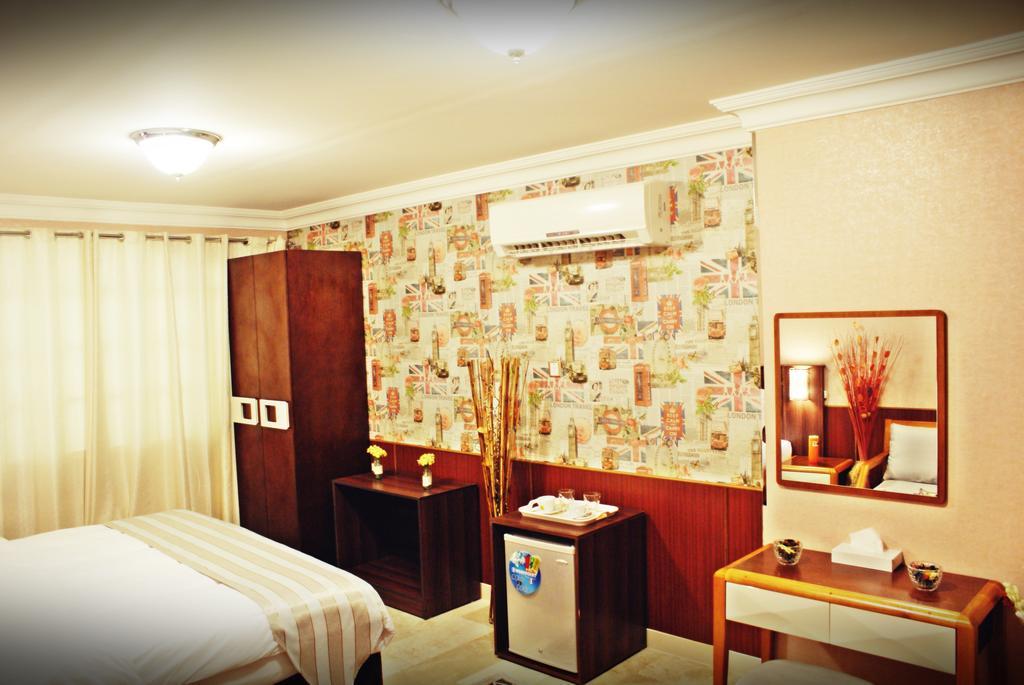 Weekend Hotel & Apartments Маскат Екстериор снимка