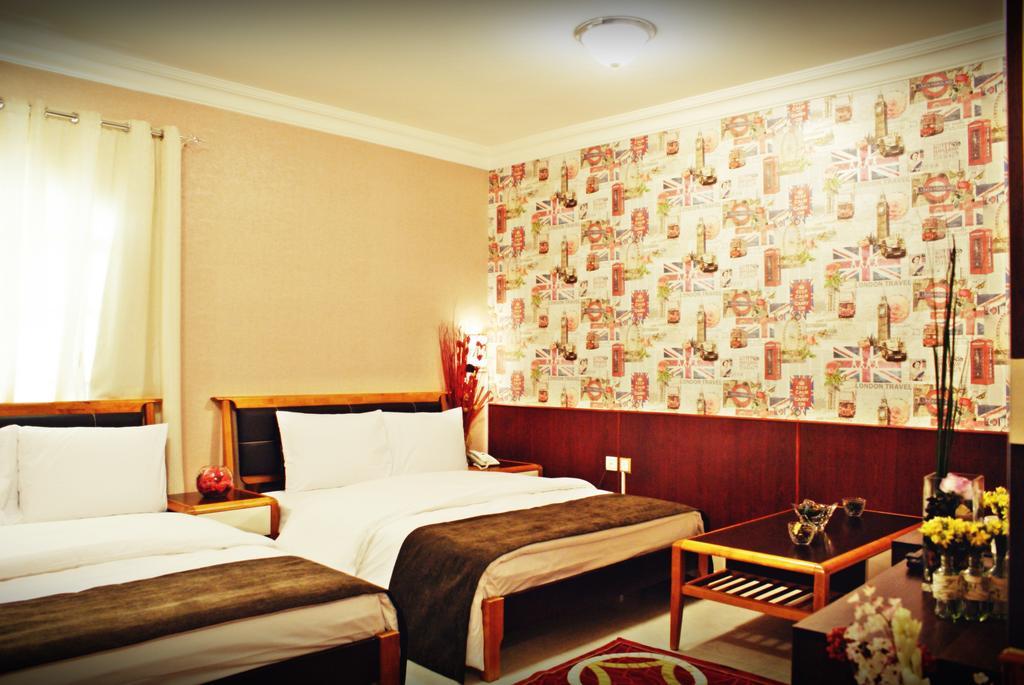 Weekend Hotel & Apartments Маскат Екстериор снимка